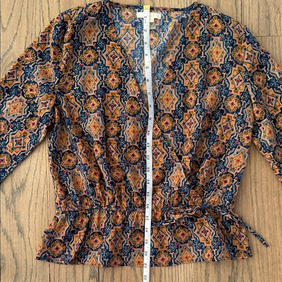 Tulle Brand Women’s Patterned Wrap Top Size X-Small - Picture 8 of 11